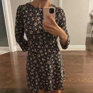 H&M floral dress. Above the knee, long sleeve